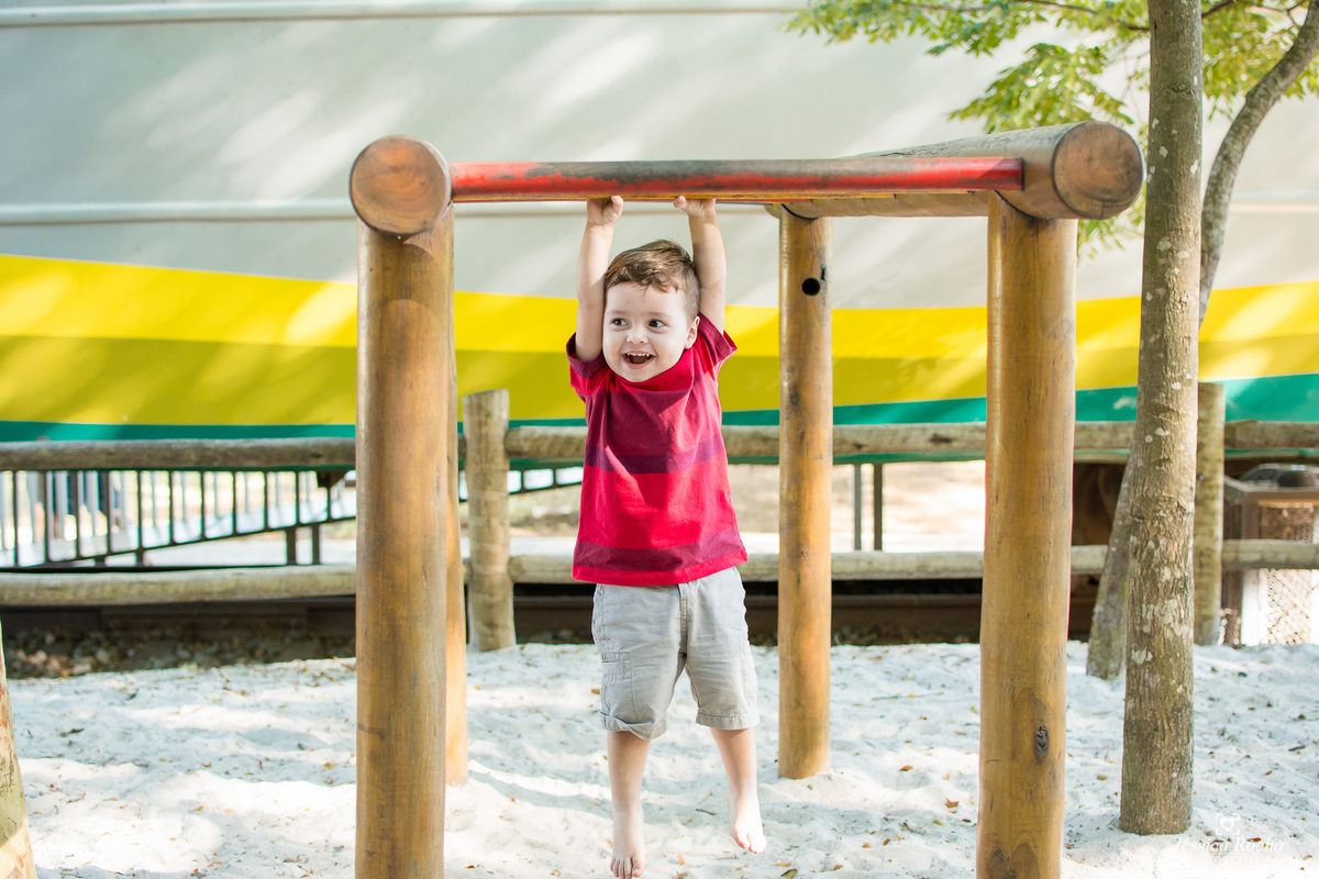 FOTOGRAFIA INFANTIL EM VITORIA-PARQUE BOTANICO DA VALE-BOOK DE CRIANÇA