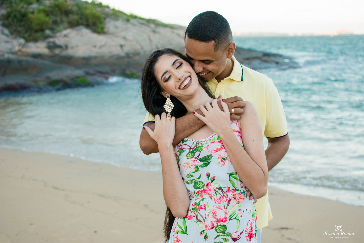 ENSAIO EXTERNO DE CASAL-ENSAIO PRE CASAMENTO-BOOK DE CASAL-ENSAIO FOTOGRAFICO NA PRAIA SECRETA- FOTOGRAFO EM VILA VELHA 