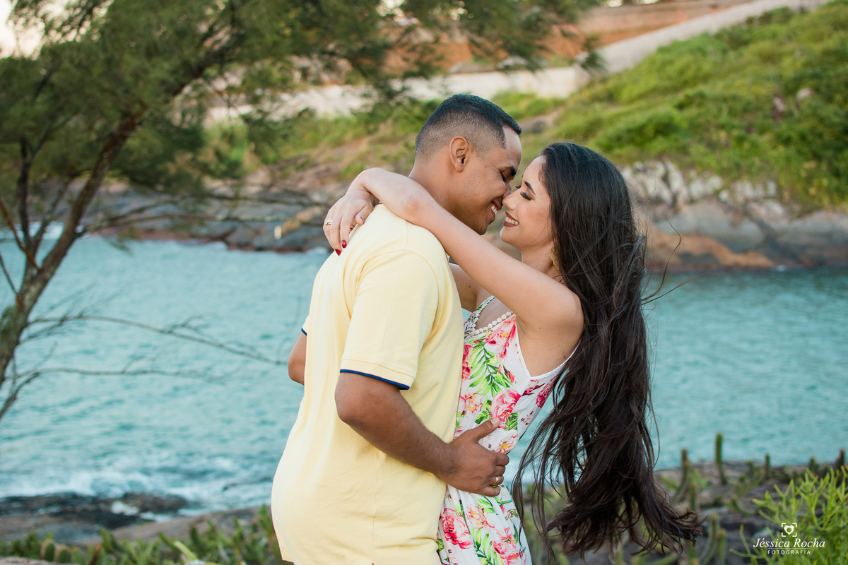 ENSAIO EXTERNO DE CASAL-ENSAIO PRE CASAMENTO-BOOK DE CASAL-ENSAIO FOTOGRAFICO NA PRAIA SECRETA- FOTOGRAFO EM VILA VELHA 