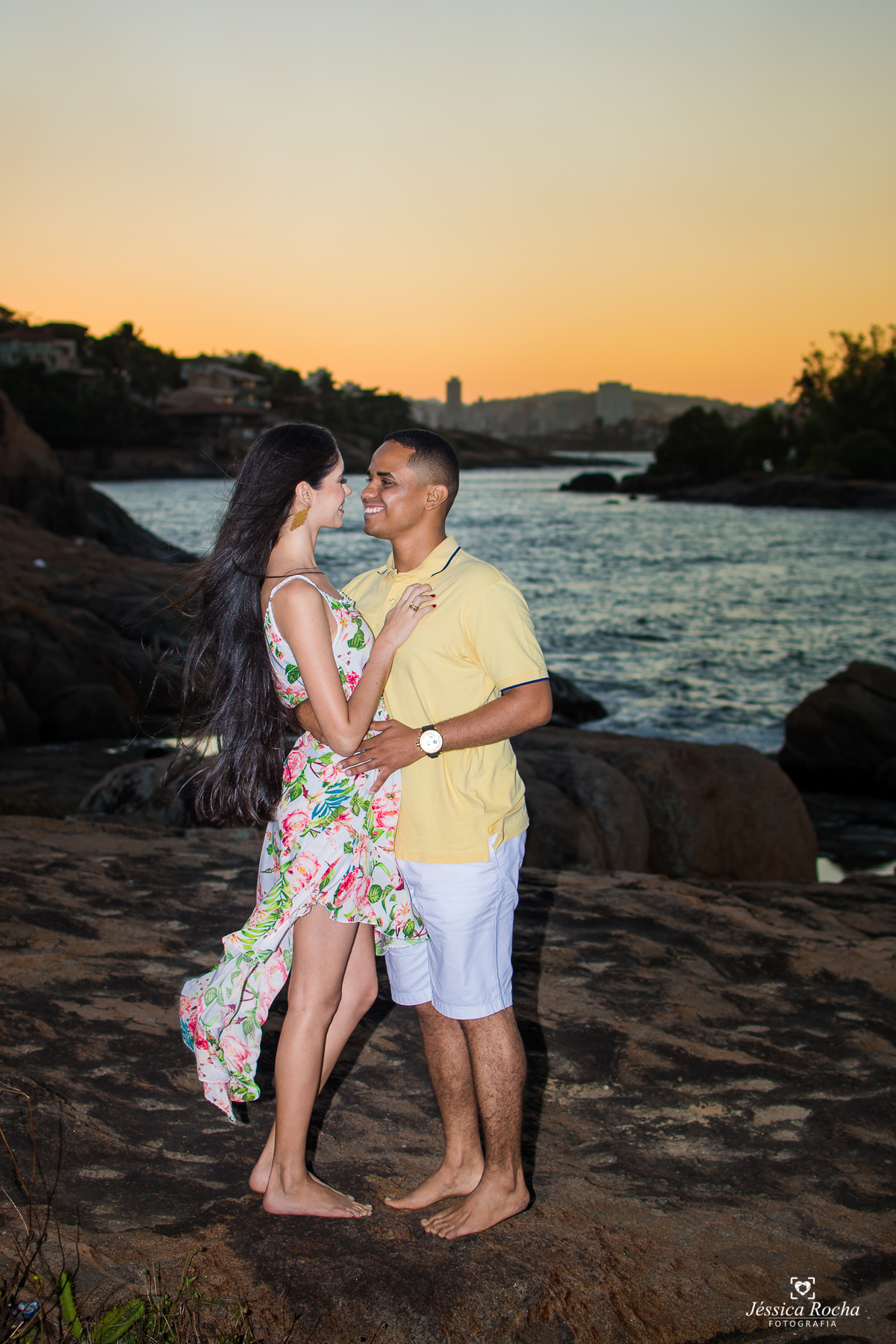 ENSAIO EXTERNO DE CASAL-ENSAIO PRE CASAMENTO-BOOK DE CASAL-ENSAIO FOTOGRAFICO NA PRAIA SECRETA- FOTOGRAFO EM VILA VELHA 