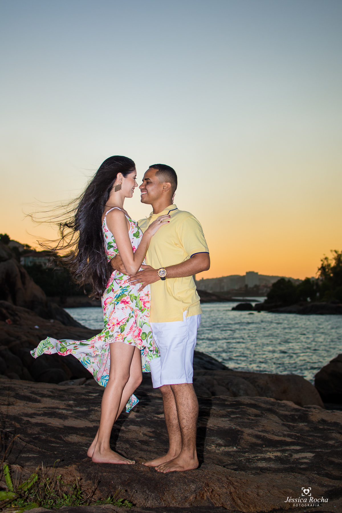 ENSAIO EXTERNO DE CASAL-ENSAIO PRE CASAMENTO-BOOK DE CASAL-ENSAIO FOTOGRAFICO NA PRAIA SECRETA- FOTOGRAFO EM VILA VELHA 