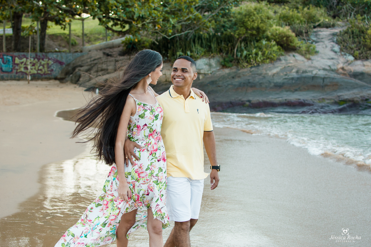 ENSAIO EXTERNO DE CASAL-ENSAIO PRE CASAMENTO-BOOK DE CASAL-ENSAIO FOTOGRAFICO NA PRAIA SECRETA- FOTOGRAFO EM VILA VELHA 