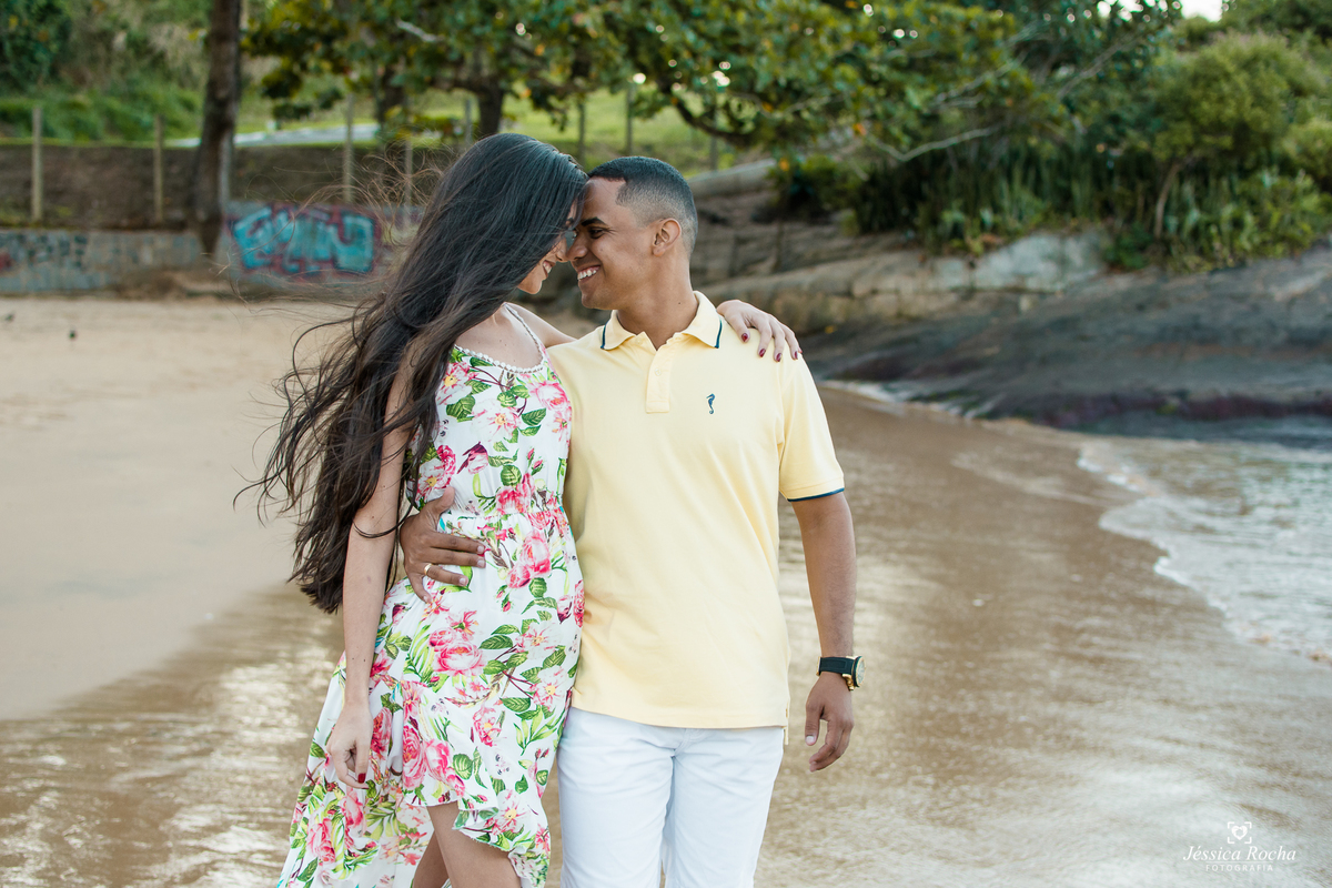 ENSAIO EXTERNO DE CASAL-ENSAIO PRE CASAMENTO-BOOK DE CASAL-ENSAIO FOTOGRAFICO NA PRAIA SECRETA- FOTOGRAFO EM VILA VELHA 