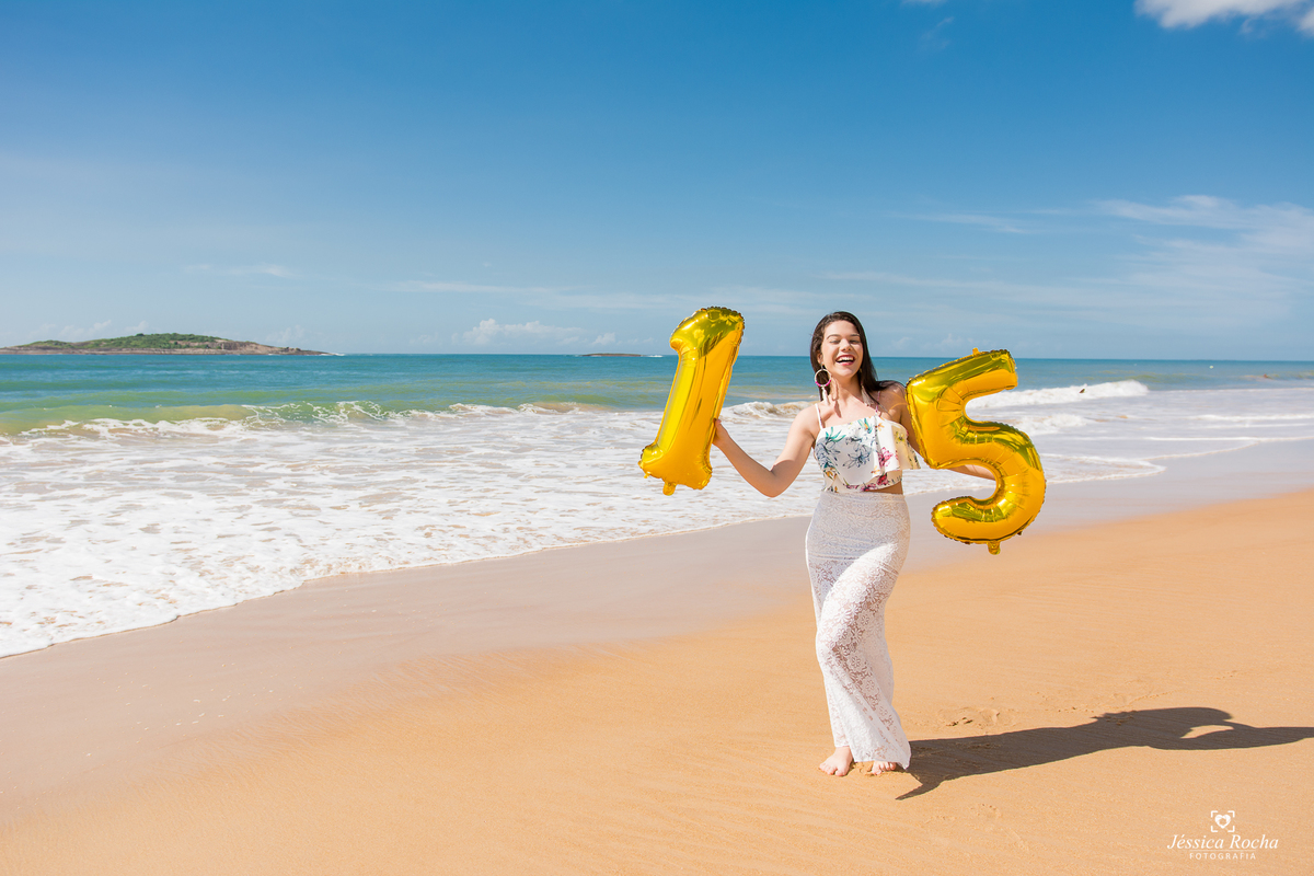 ENSAIO DE 15 ANOS- BOOK 15 ANOS- IDEIAS PARA FOTOS DE 15 ANOS-ENSAIO FOTOGRAFICO NA PRAIA-FOTOGRAFO EM VILA VELHA