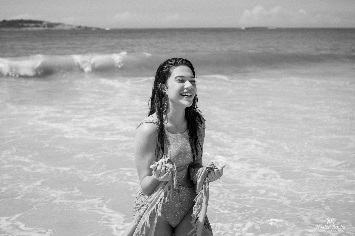 ENSAIO DE 15 ANOS- BOOK 15 ANOS- IDEIAS PARA FOTOS DE 15 ANOS-ENSAIO FOTOGRAFICO NA PRAIA-FOTOGRAFO EM VILA VELHA