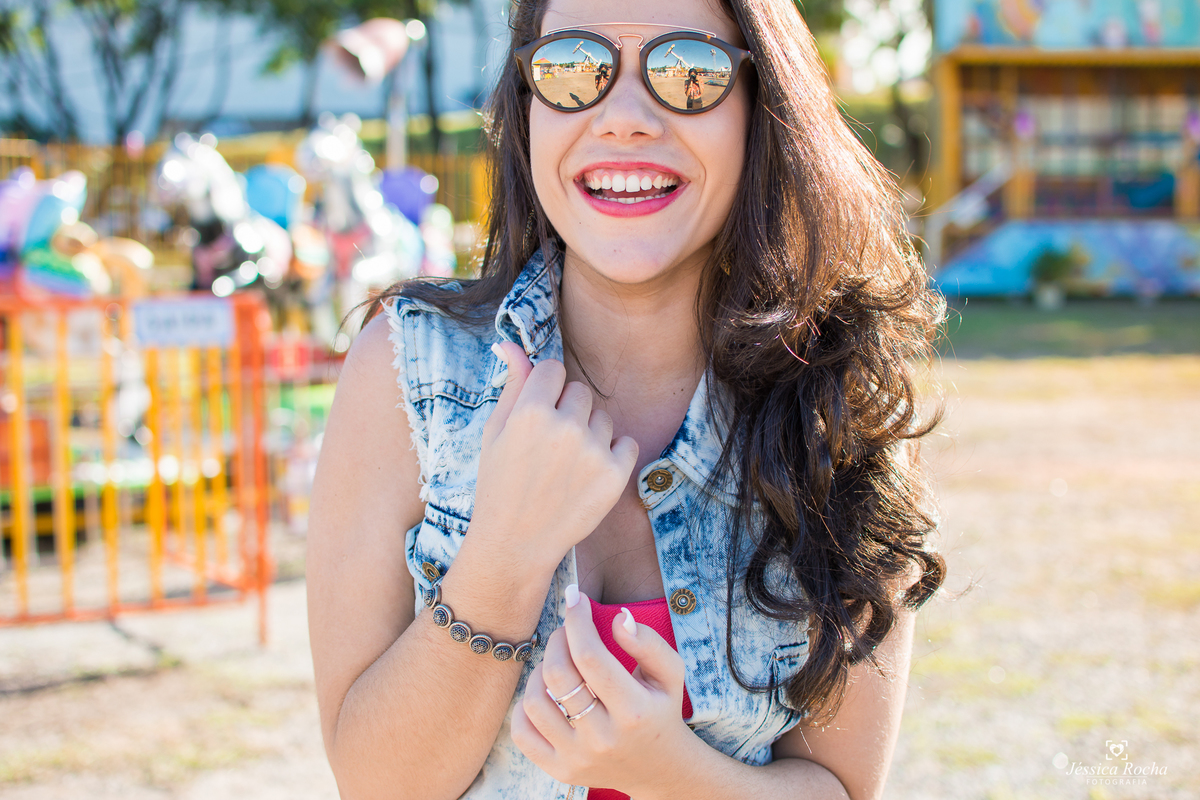 ENSAIO DE 15 ANOS- BOOK 15 ANOS- IDEIAS PARA FOTOS DE 15 ANOS-ENSAIO FOTOGRAFICO EXTERNO-FOTOGRAFO EM VITORIA ES- FOTOS 15 ANOS NO PARQUE DE DIVERSÃO