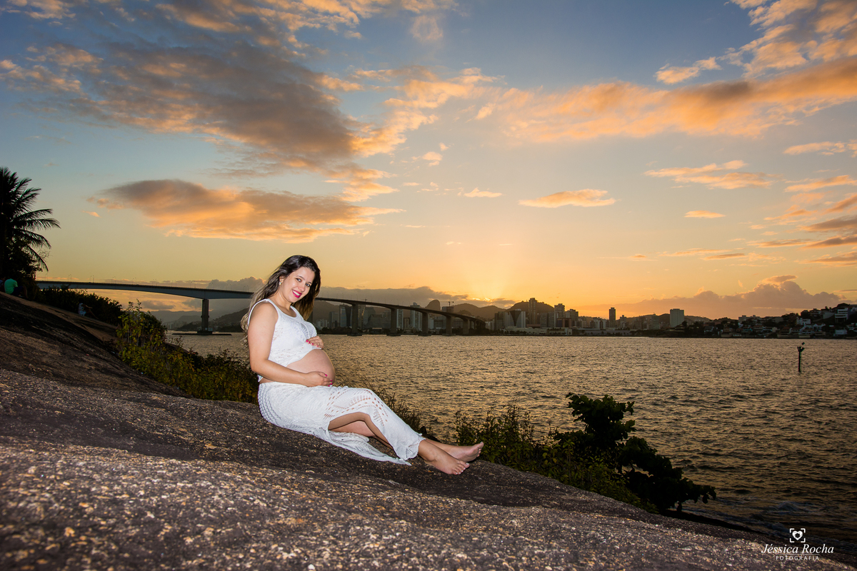 BOOK DE GESTANTE EM VILA VELHA-FOTOGRAFO DE GESTANTE EM VILA VELHA-FOTOS DE GESTANTE COM O MARIDO-FOTOS DE GESTANTE NO POR DO SOL-POSES DE FOTOS GESTANTE-FOTOS NO POR DO SOL-