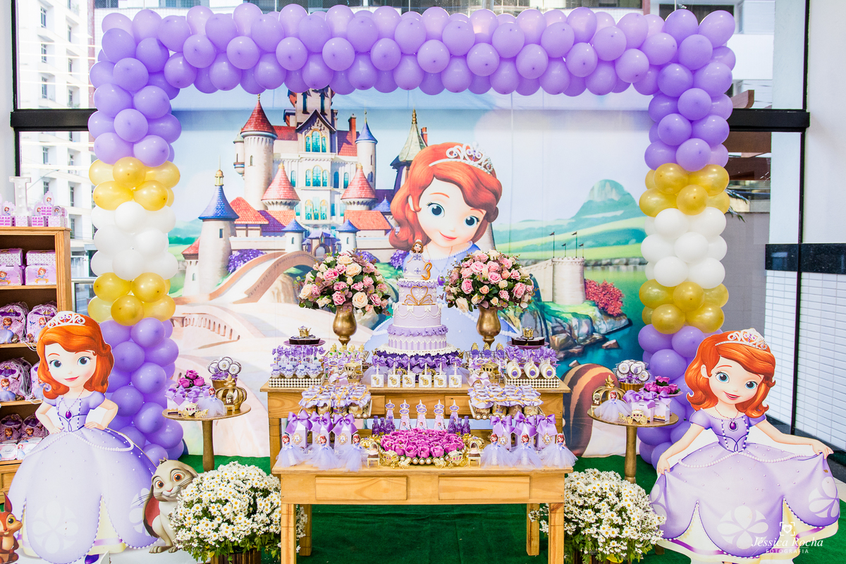 Festa infantil, de menina, decoracao princesa sofia na Praia da Costa em Vila Velha - ES