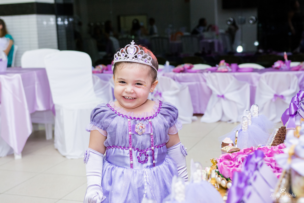 Festa infantil em vila velh, tema princesa sofia