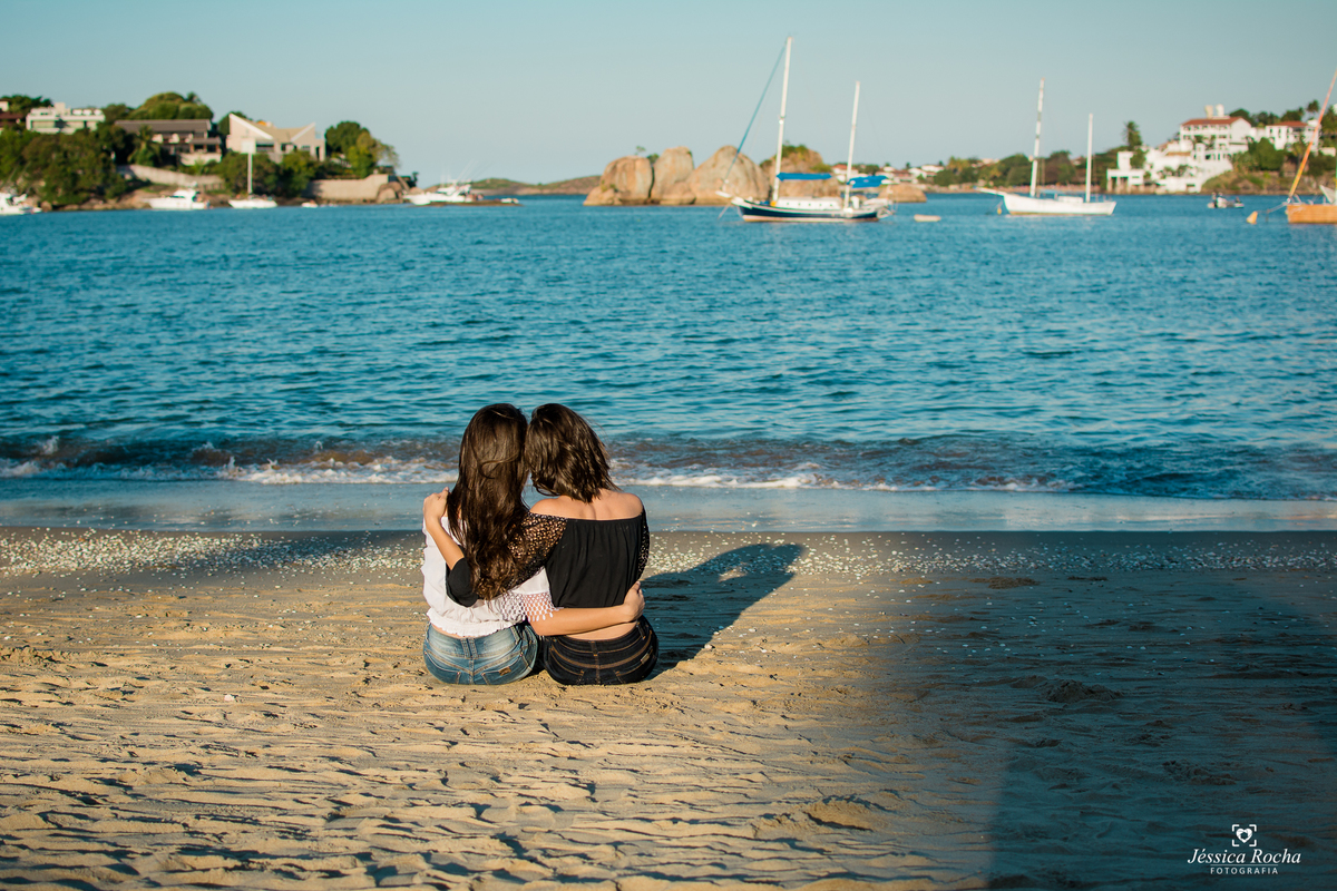 ensaio de gemeas-poses para fotos de irmãs-ensaio 15 anos-ensaio 16 anos-ideias de fotos para ensaio de 15 anos-book de gemeas-book fotográfico em vitoria es