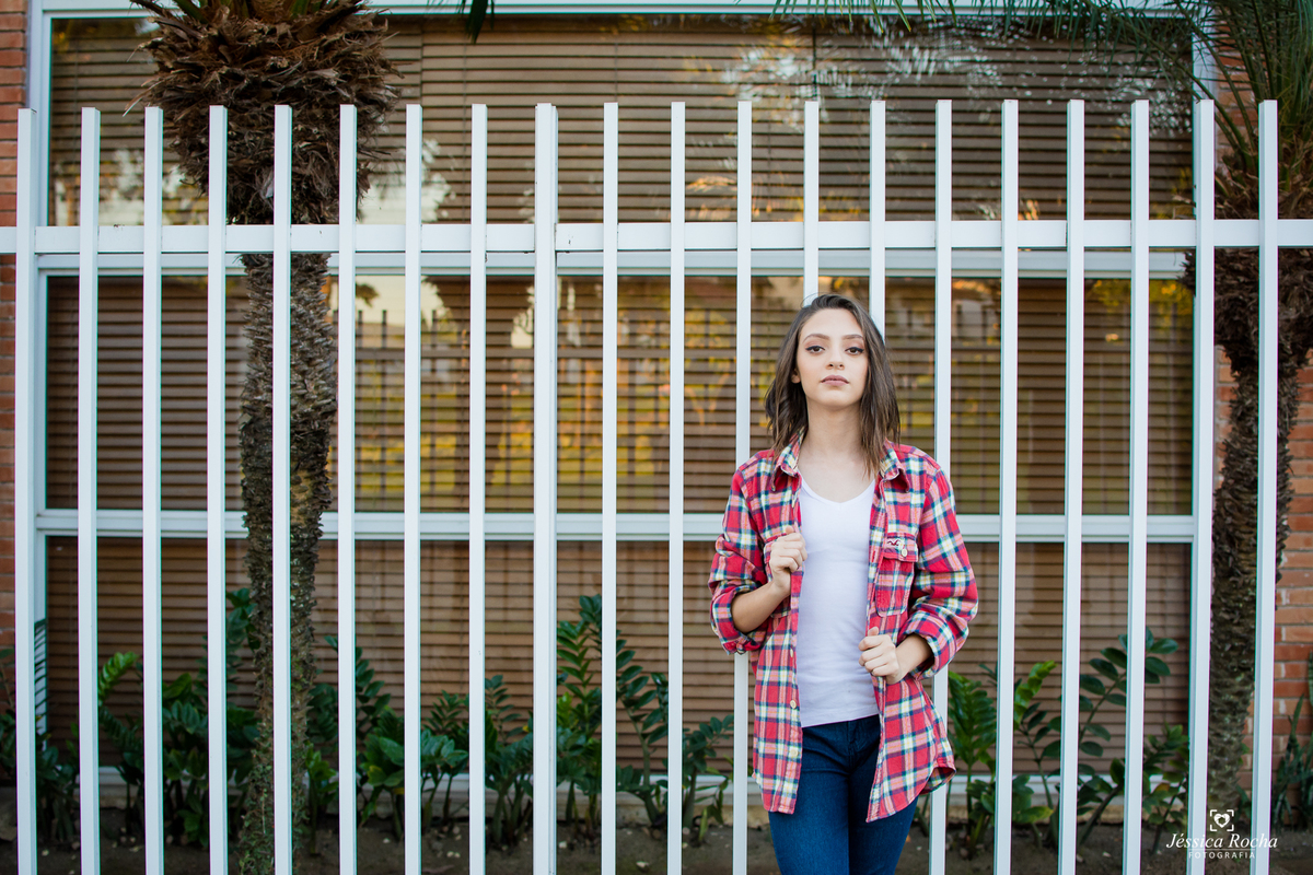 ensaio de gemeas-poses para fotos de irmãs-ensaio 15 anos-ensaio 16 anos-ideias de fotos para ensaio de 15 anos-book de gemeas-book fotográfico em vitoria es