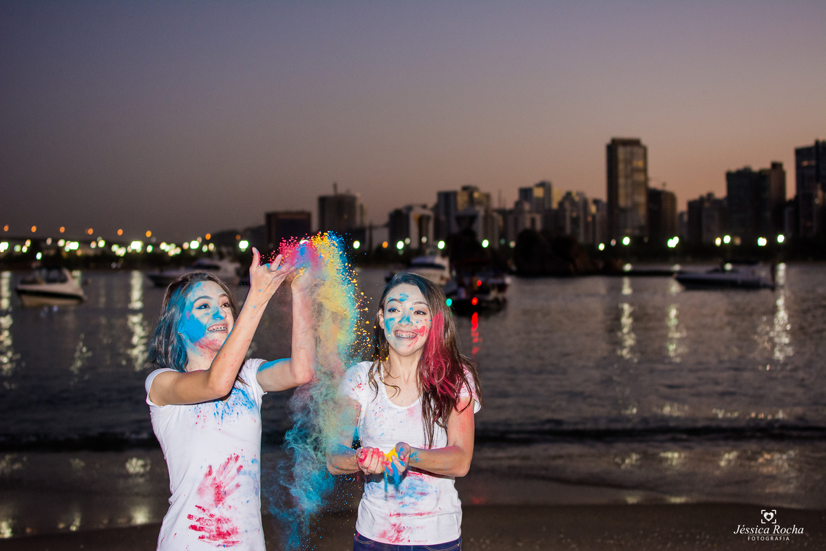 ensaio de gemeas-poses para fotos de irmãs-ensaio 15 anos-ensaio 16 anos-ideias de fotos para ensaio de 15 anos-book de gemeas-book fotográfico em vitoria es