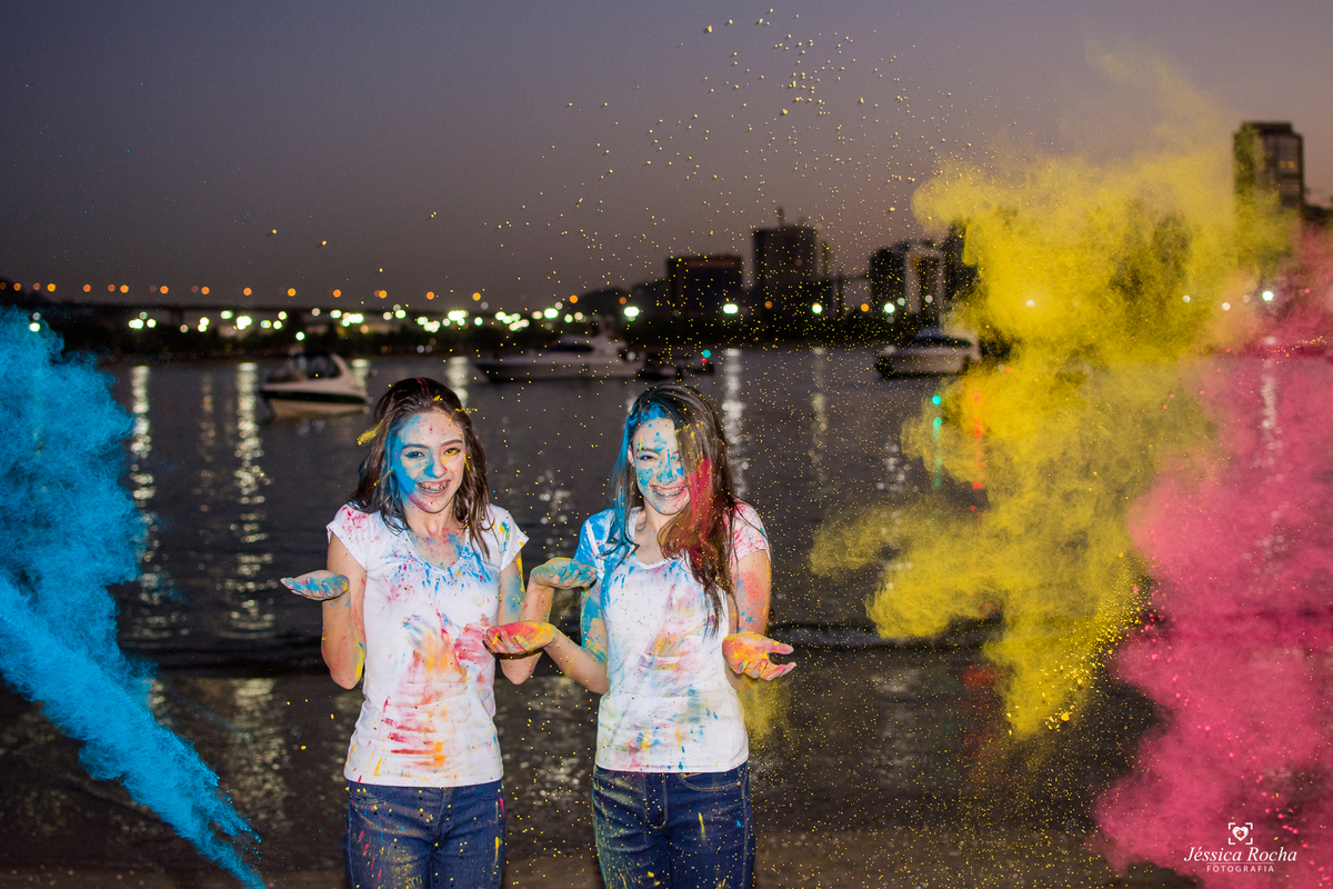 ensaio de gemeas-poses para fotos de irmãs-ensaio 15 anos-ensaio 16 anos-ideias de fotos para ensaio de 15 anos-book de gemeas-book fotográfico em vitoria es