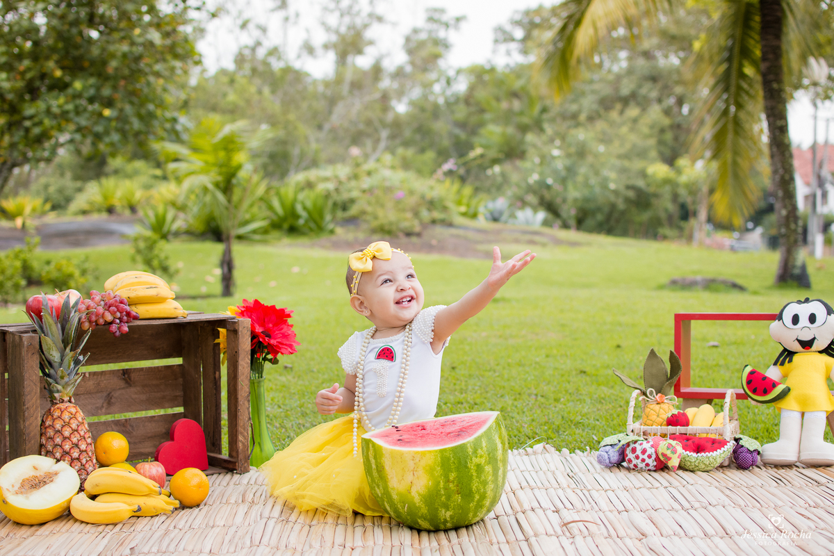 ENSAIO EXTERNO INFANTIL-BOOK DE 1 ANO-FOTOS PRE ANIVERSARIO-BOOK INFANTIL EM VITORIA-SMASH THE FRUIT-SMASH TEMA MAGALI-JESSICA ROCHA FOTOGRAFIA
