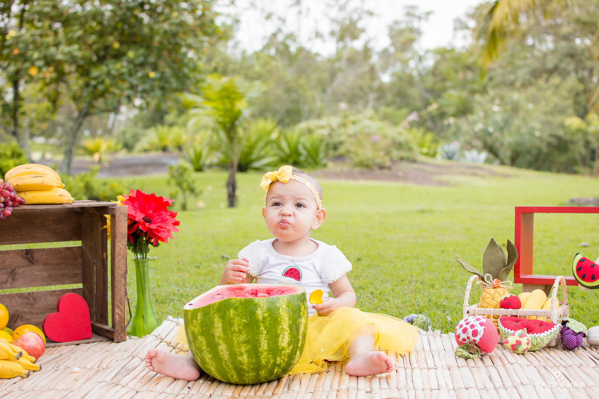 ENSAIO EXTERNO INFANTIL-BOOK DE 1 ANO-FOTOS PRE ANIVERSARIO-BOOK INFANTIL EM VITORIA-SMASH THE FRUIT-SMASH TEMA MAGALI-JESSICA ROCHA FOTOGRAFIA
