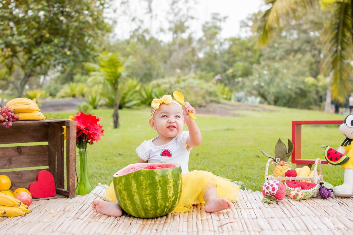 ENSAIO EXTERNO INFANTIL-BOOK DE 1 ANO-FOTOS PRE ANIVERSARIO-BOOK INFANTIL EM VITORIA-SMASH THE FRUIT-SMASH TEMA MAGALI-JESSICA ROCHA FOTOGRAFIA