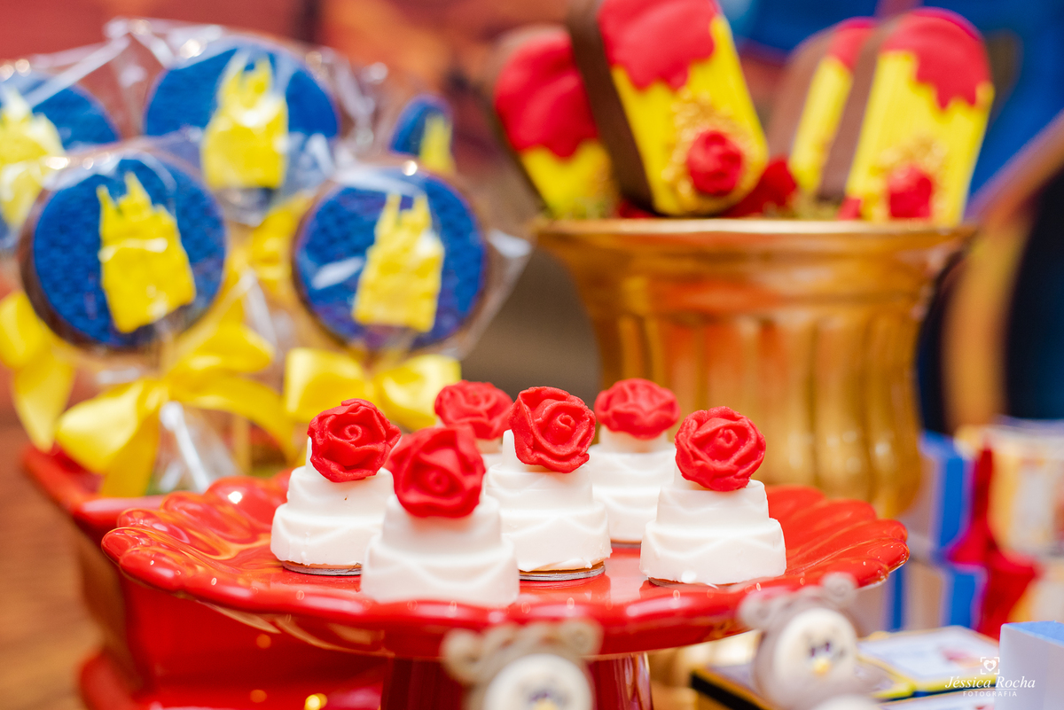 FESTA INFANTIL EM VILA VELHA-FOTOGRAFO DE FESTA INFANTIL EM VILA VELHA-FOTOGRAFO INFANTIL EM VITORIA-FESTA A BELA E A FERA- TEMA PARA FESTA DE MENINA-FESTA DE MENINA-FOTOGRAFO EM VILA VELHA ES-JESSICA ROCHA FOTOGRAFIA