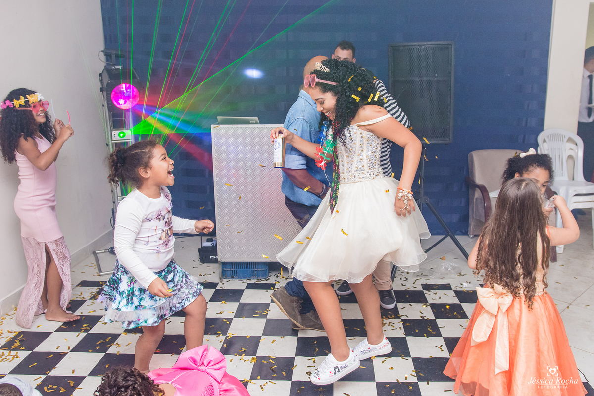 FESTA DE 15 ANOS-ANIVERSARIO 15 ANOS- FOTOS DE 15 ANOS-DEBUTANTE-BOOK 15 ANOS-FESTA EM VILA VELHA-CERIMONIAL LE GRAND- FOTOGRAFO EM VILA VELHA- FOTOGRAFO PARA FESTA DE 15 ANOS