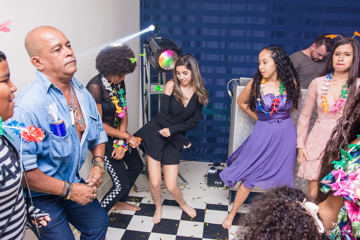 FESTA DE 15 ANOS-ANIVERSARIO 15 ANOS- FOTOS DE 15 ANOS-DEBUTANTE-BOOK 15 ANOS-FESTA EM VILA VELHA-CERIMONIAL LE GRAND- FOTOGRAFO EM VILA VELHA- FOTOGRAFO PARA FESTA DE 15 ANOS