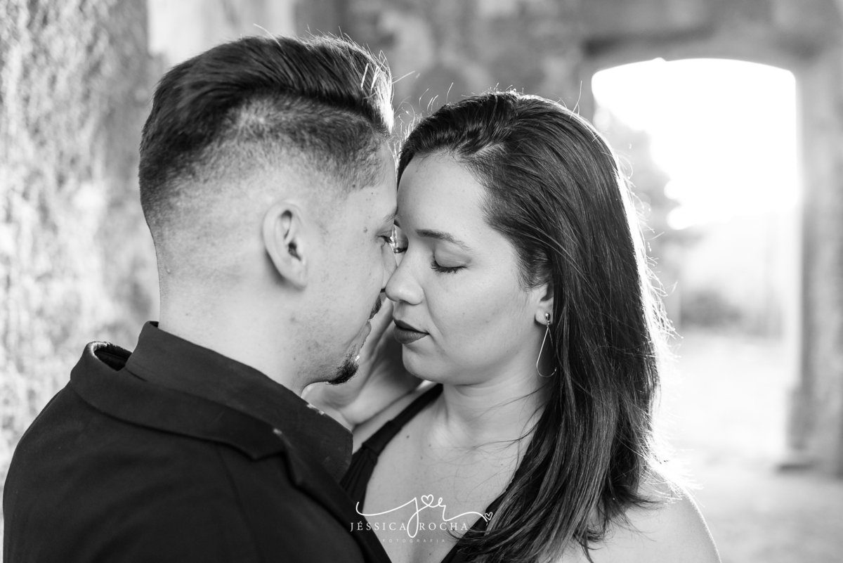 Ensaio de Casal - Book de Casal - Ensaio Externo de Casal - Pré Casamento - Fotos de Casal - Poses para ensaio de casal - fotografo em vila velha