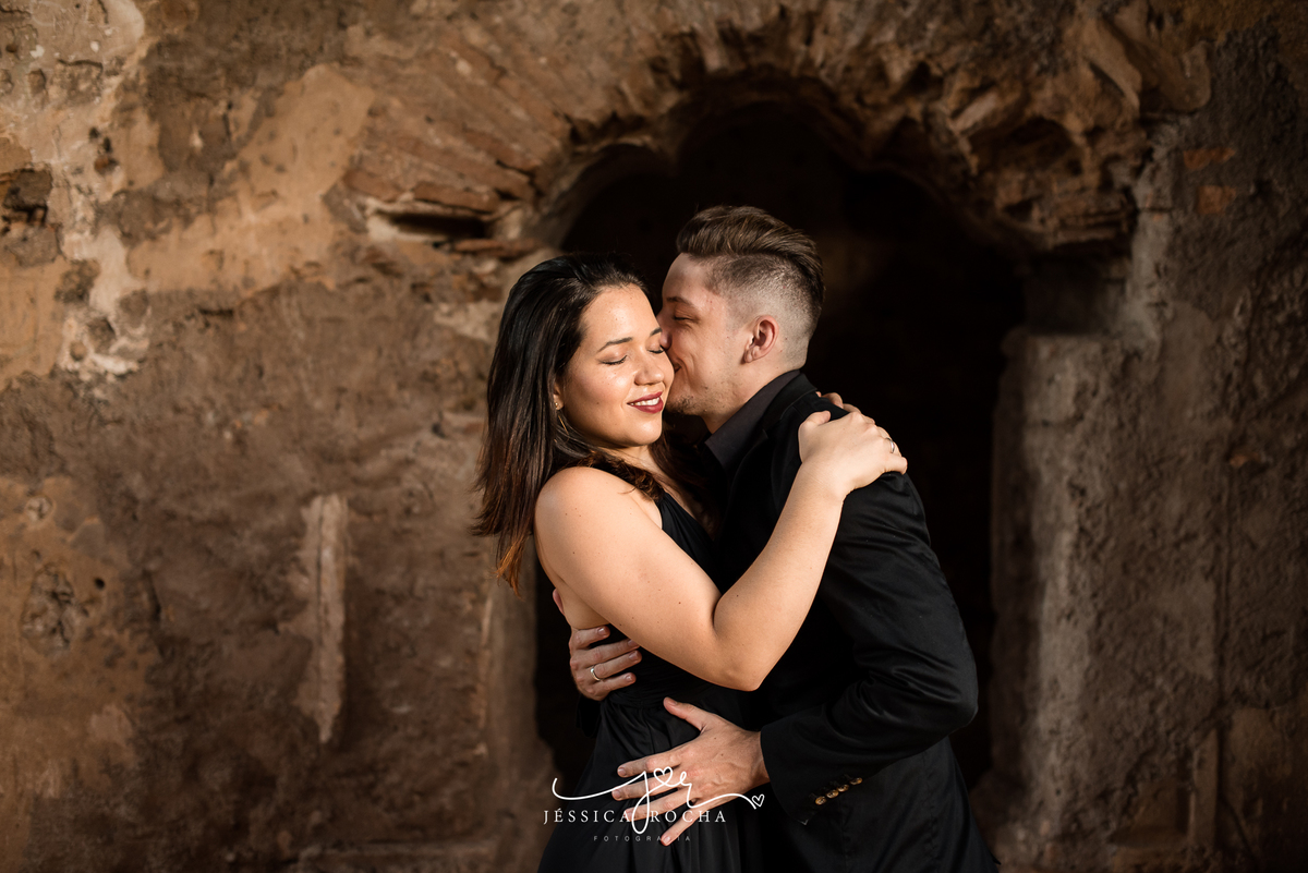 Ensaio de Casal - Book de Casal - Ensaio Externo de Casal - Pré Casamento - Fotos de Casal - Poses para ensaio de casal - fotografo em vila velha