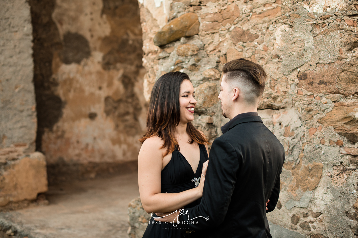 Ensaio de Casal - Book de Casal - Ensaio Externo de Casal - Pré Casamento - Fotos de Casal - Poses para ensaio de casal - fotografo em vila velha