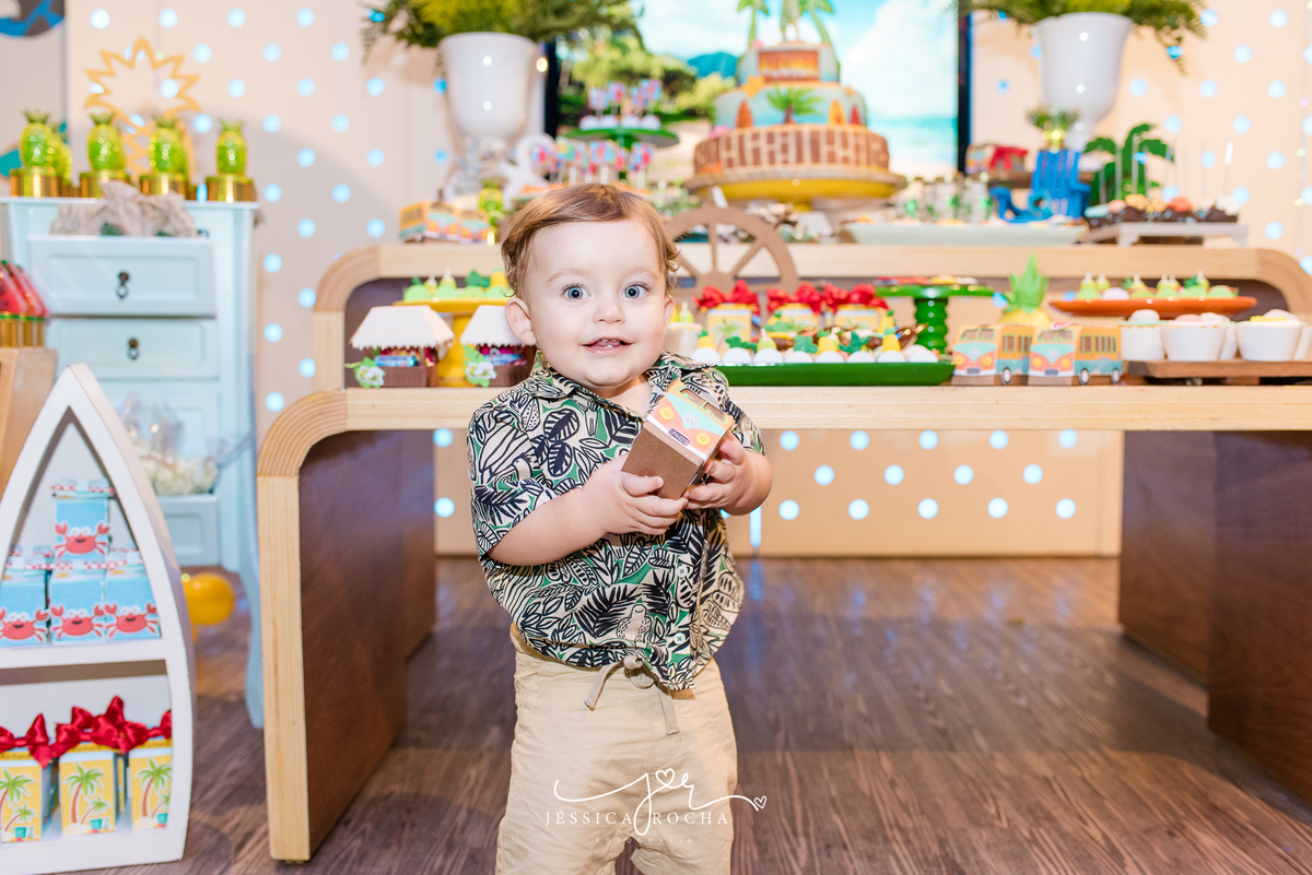 FESTA INFANTIL-FOTOGRAFO DE FESTA INFANTIL-FOTOGRAFO EM VILA VELHA-FOTOGRAFO INFANTIL EM VITORIA-ANIVERSARIO INFANTIL-FESTA TEMA PRAIA-FESTA DE 1 ANO-FESTA DE MENINO- FESTA NO ANIMASSOM- ANIMASSOM PRAIA DA COSTA-JESSICA ROCHA FOTOGRAFIA