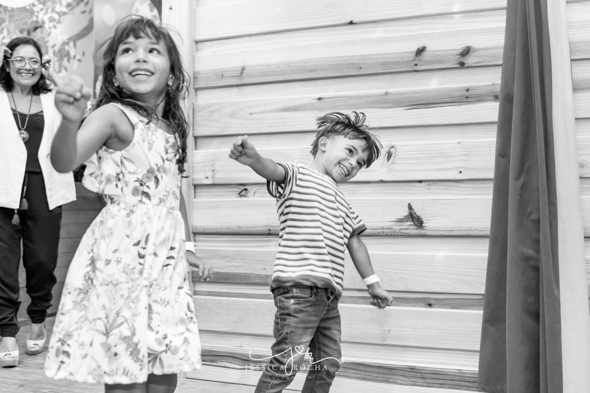 FESTA INFANTIL-FOTOGRAFO DE FESTA INFANTIL-FOTOGRAFO EM VILA VELHA-FOTOGRAFO INFANTIL EM VITORIA-ANIVERSARIO INFANTIL-FESTA TEMA PRAIA-FESTA DE 1 ANO-FESTA DE MENINO- FESTA NO ANIMASSOM- ANIMASSOM PRAIA DA COSTA-JESSICA ROCHA FOTOGRAFIA