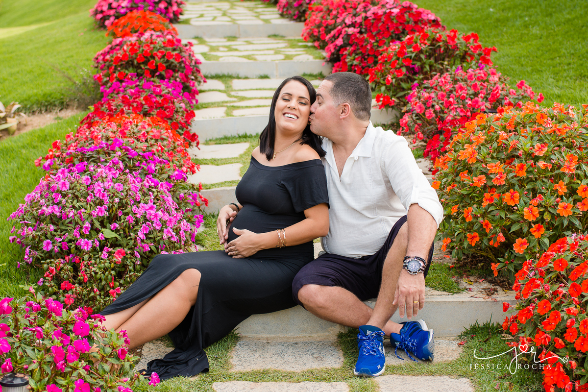 BOOK DE GESTANTE EM VILA VELHA-FOTOGRAFO DE GESTANTE EM VITORIA-FOTOS DE GESTANTE COM O MARIDO-POSES BOOK GESTANTE-POSES DE FOTOS GESTANTE-FOTOS DE GRAVIDA-FOTOGRAFO DE GESTANTE EM LINHARES-ENSAIO FOTOGRAFICO EM PEDRA AZUL