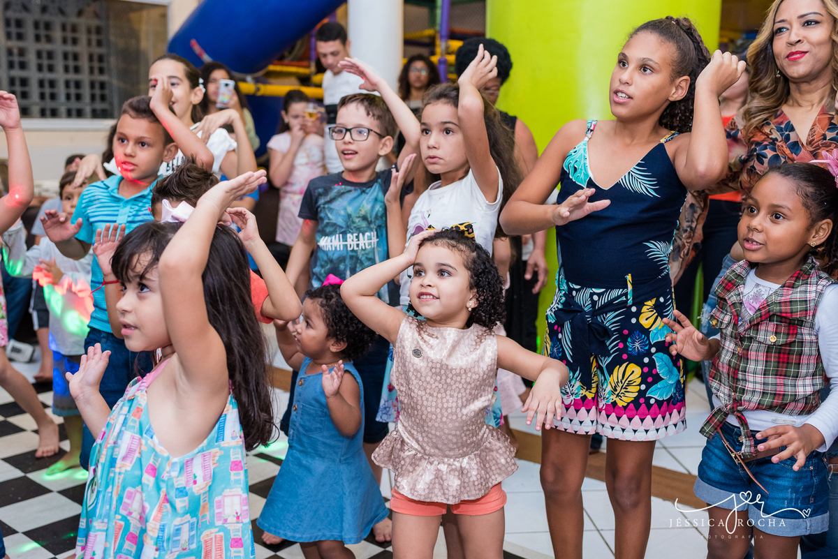 FESTA INFANTIL EM VILA VELHA- FOTOGRAFIA DE FESTA INFANTIL-FESTA DE MENINO-DECORAÇAO BABY SHARK-FOTOGRAFO INFANTIL EM VILA VELHA-ANIVERSARIO INFANTIL-DECORAÇÃO FESTA DE MENINO-FOTOGRAFO EM LINHARES-FESTA INFANTIL LINHARES-JESSICA ROCHA FOTOGRAFIA