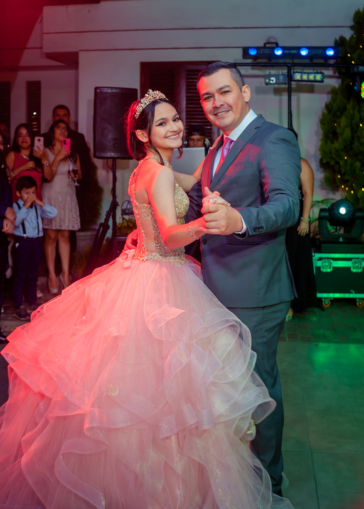 decoración de 15 años, fotos de 15 años, edgar atoche fotógrafo, 15 años, quinceañera, sesión de fotos, sesión de 15 años, bouquet 15 años