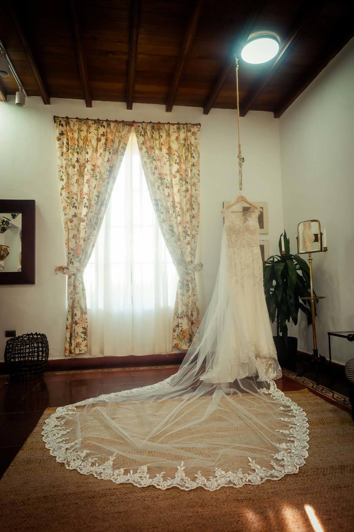 vestido de novia, hacienda bocanegra, cuarto de la novia, wedding planner