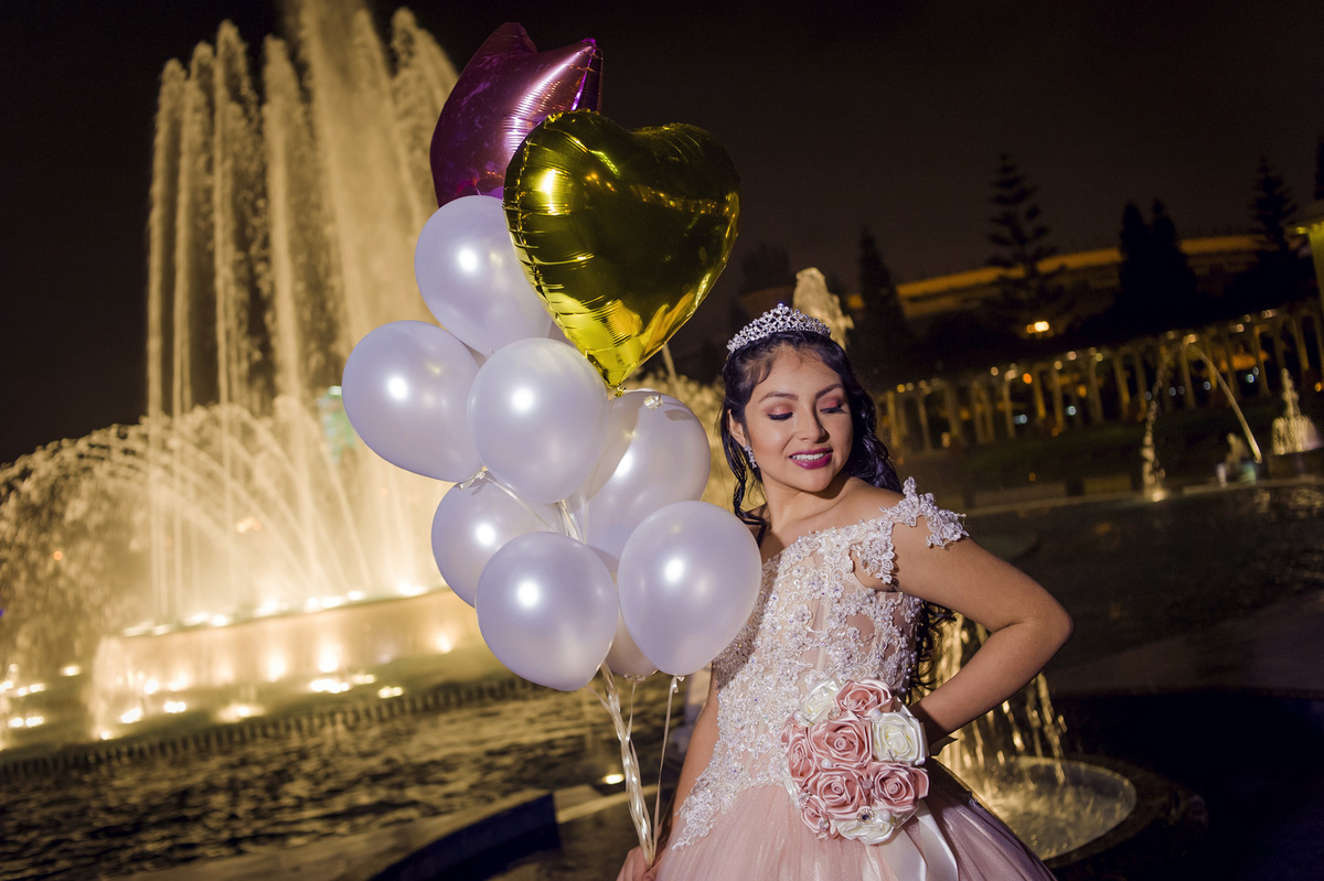 ,  fotógrafo de quinceañera en lima, parque de las aguas, quinceañera