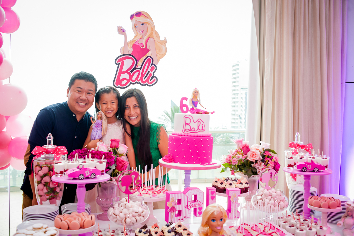 fiestas infantiles en lima , barbie, fiesta barbie, fiesta pinky, fiesta en hotel marriot, torta barbie, JW Marriot Lima, fotógrafo de fiestas infantiles en lima 