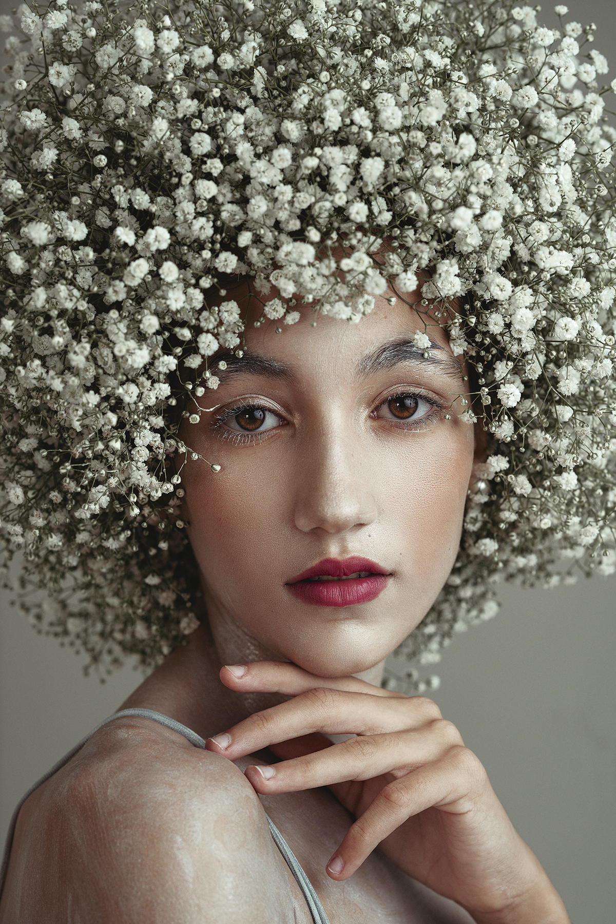 ser alpha, sony a7iv, sony gm 85mm, 1.4, fotos fine art, sessão de fotos creativa, retrato de criança, ensaio de criança, photographer in lisbon, lisbon photoshoot, famlily photographer lisbon, fotografa de familias, fotografo de familias, 