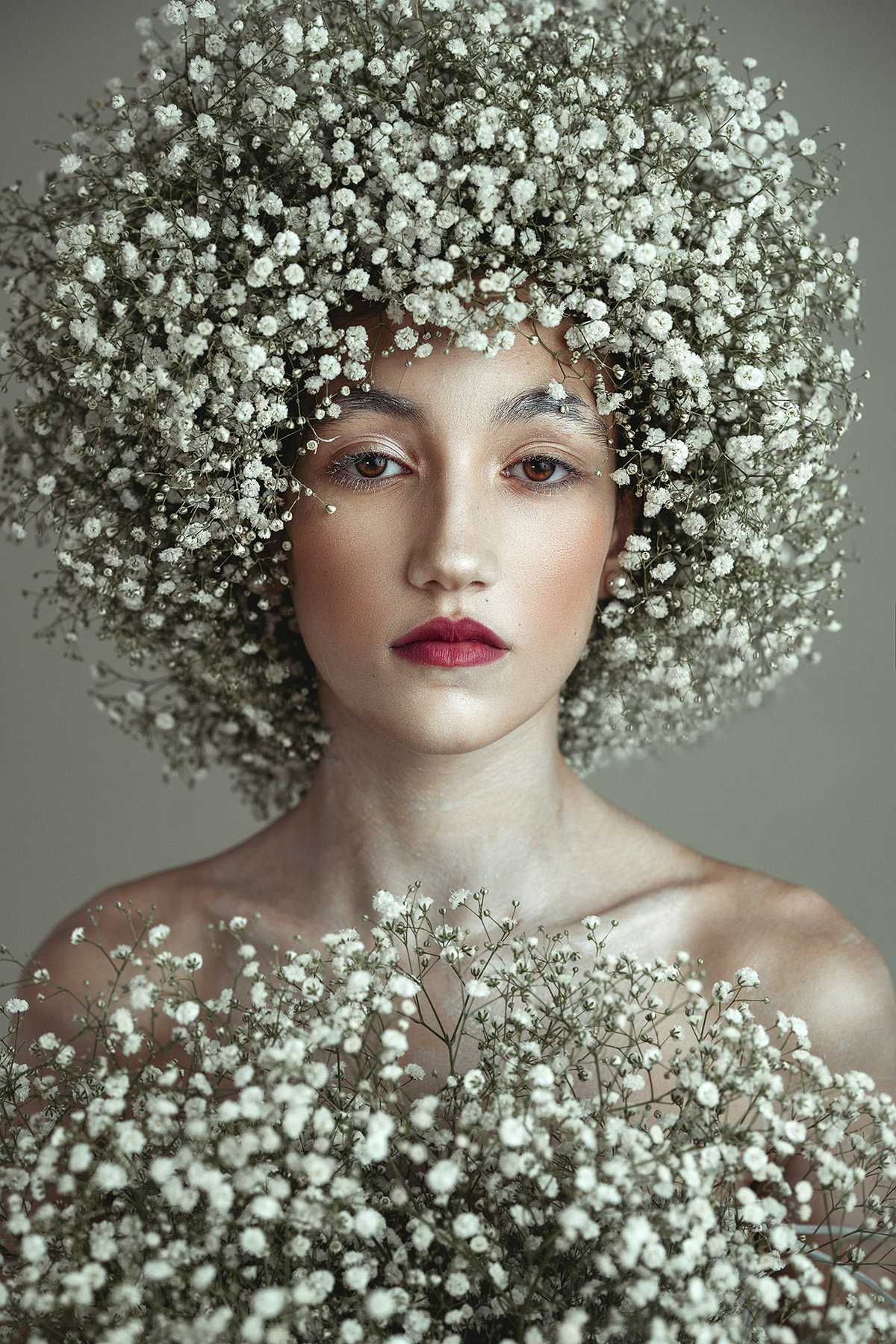 ser alpha, sony a7iv, sony gm 85mm, 1.4, fotos fine art, sessão de fotos creativa, retrato de criança, ensaio de criança, photographer in lisbon, lisbon photoshoot, famlily photographer lisbon, fotografa de familias, fotografo de familias, 