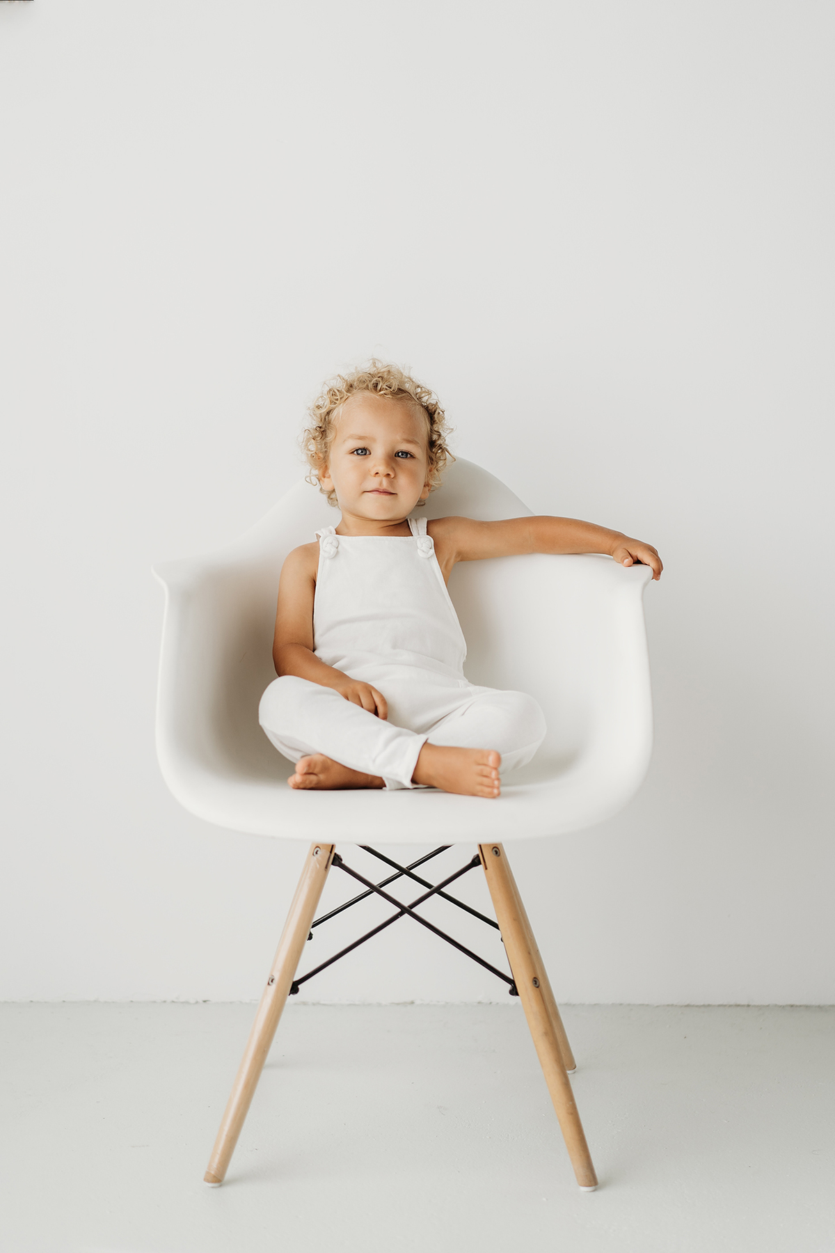 fotografia de familias, fotografa de crianças, fotografa de família, melhor fotografa de famílias, sessão fotográfica de primeiro aniversário, sessão fotos lisboa, fotos em família, sessão fotos, white, white session, fotografia de bebes, smash the cake