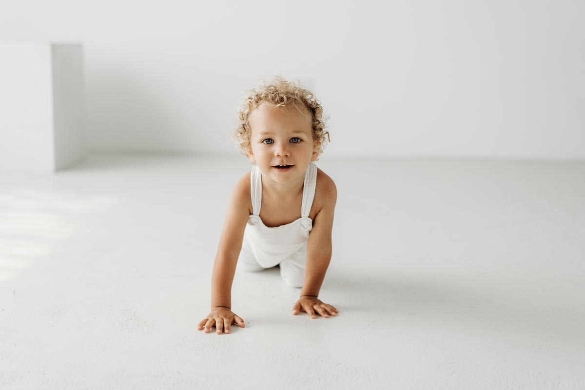 fotografia de familias, fotografa de crianças, fotografa de família, melhor fotografa de famílias, sessão fotográfica de primeiro aniversário, sessão fotos lisboa, fotos em família, sessão fotos, white, white session, fotografia de bebes, smash the cake