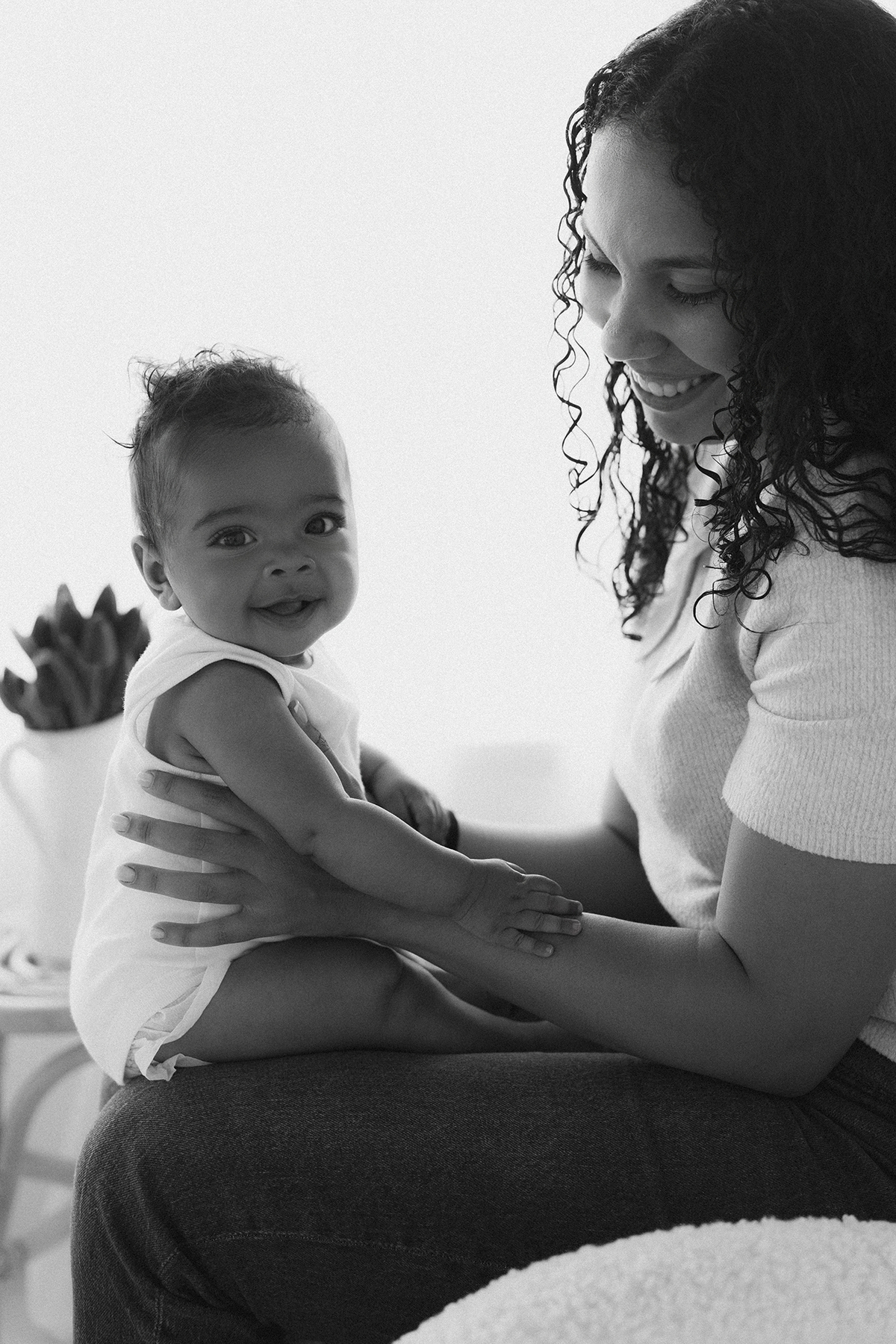 fotografia de familias, fotografa de crianças, fotografa de família, melhor fotografa de famílias, sessão fotográfica de primeiro aniversário, sessão fotos lisboa, fotos em família, sessão fotos, white, white session, fotografia de bebes, smash the cake