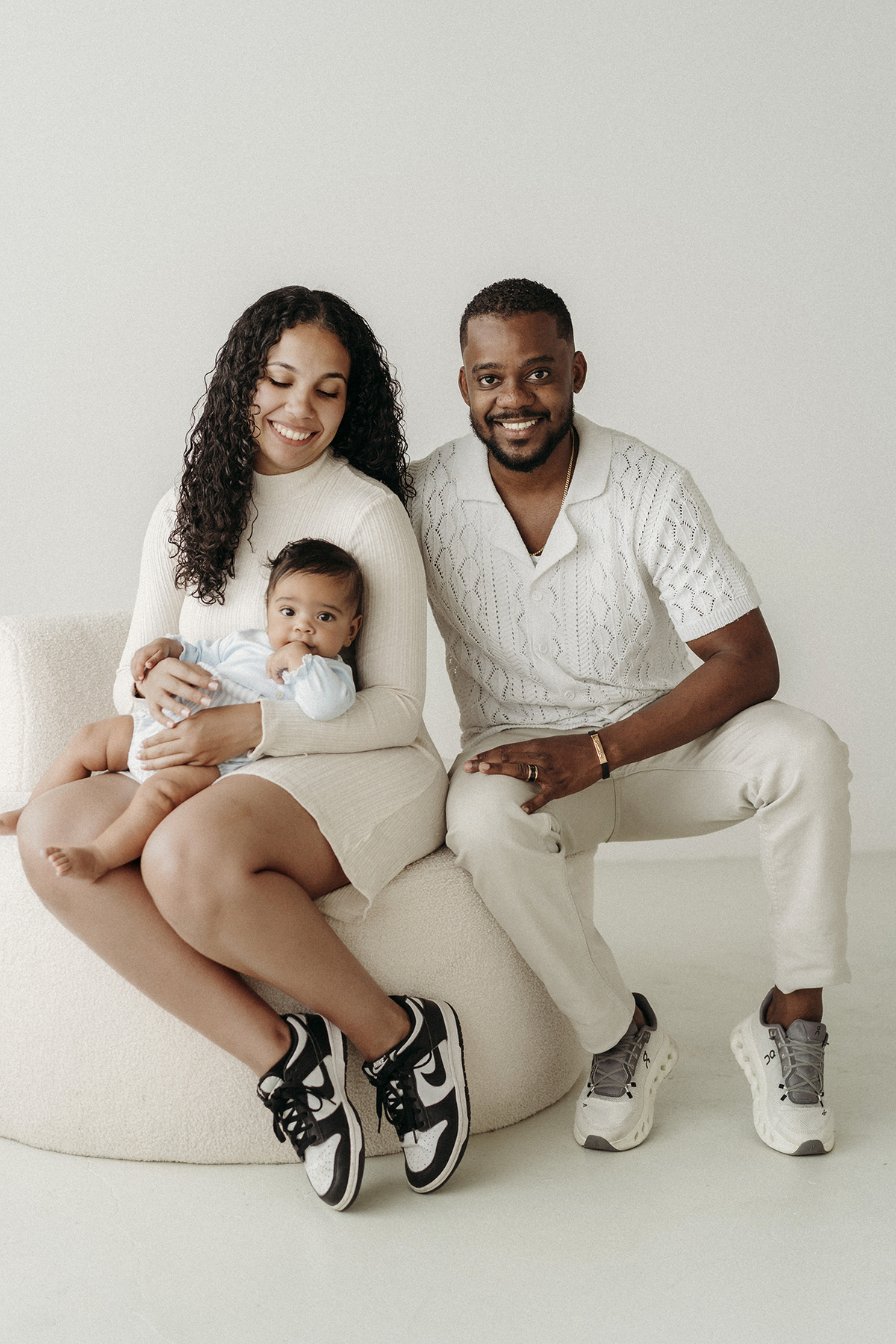 fotografia de familias, fotografa de crianças, fotografa de família, melhor fotografa de famílias, sessão fotográfica de primeiro aniversário, sessão fotos lisboa, fotos em família, sessão fotos, white, white session, fotografia de bebes, smash the cake