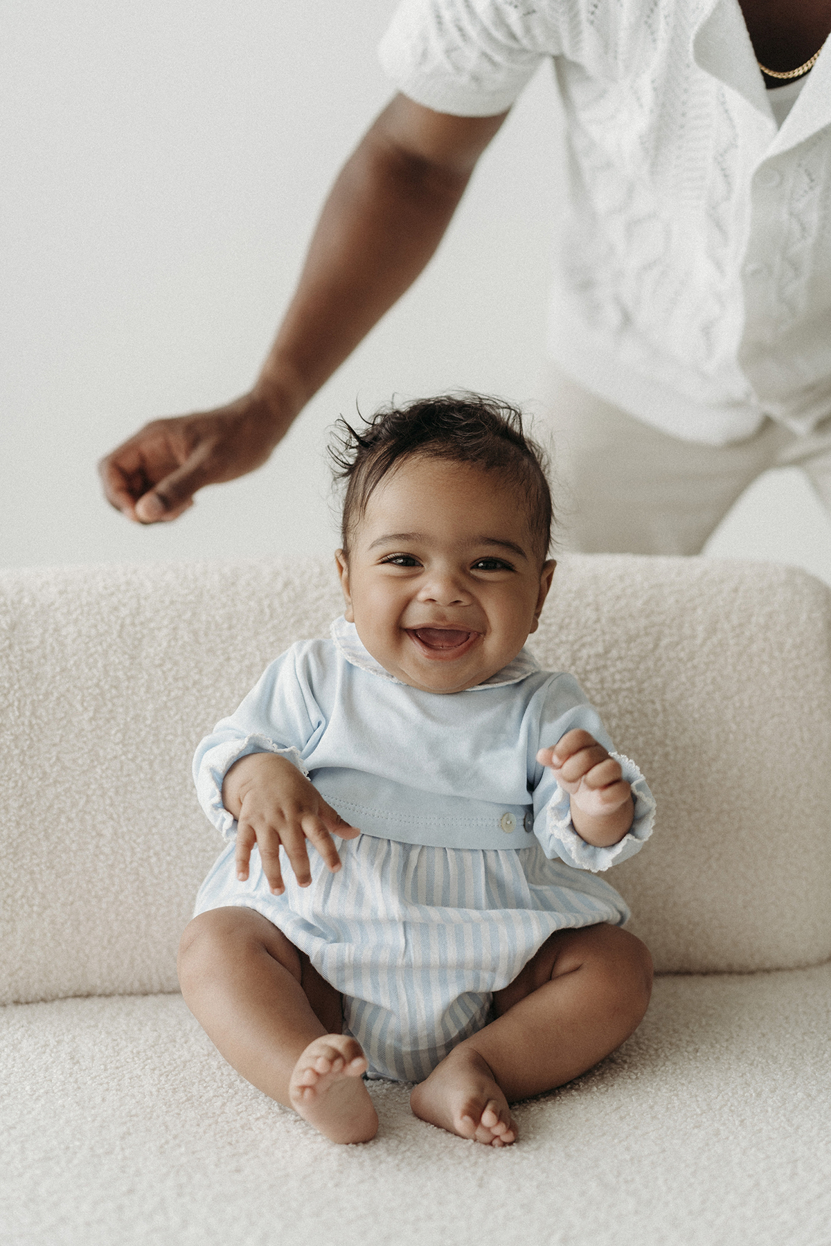 fotografia de familias, fotografa de crianças, fotografa de família, melhor fotografa de famílias, sessão fotográfica de primeiro aniversário, sessão fotos lisboa, fotos em família, sessão fotos, white, white session, fotografia de bebes, smash the cake
