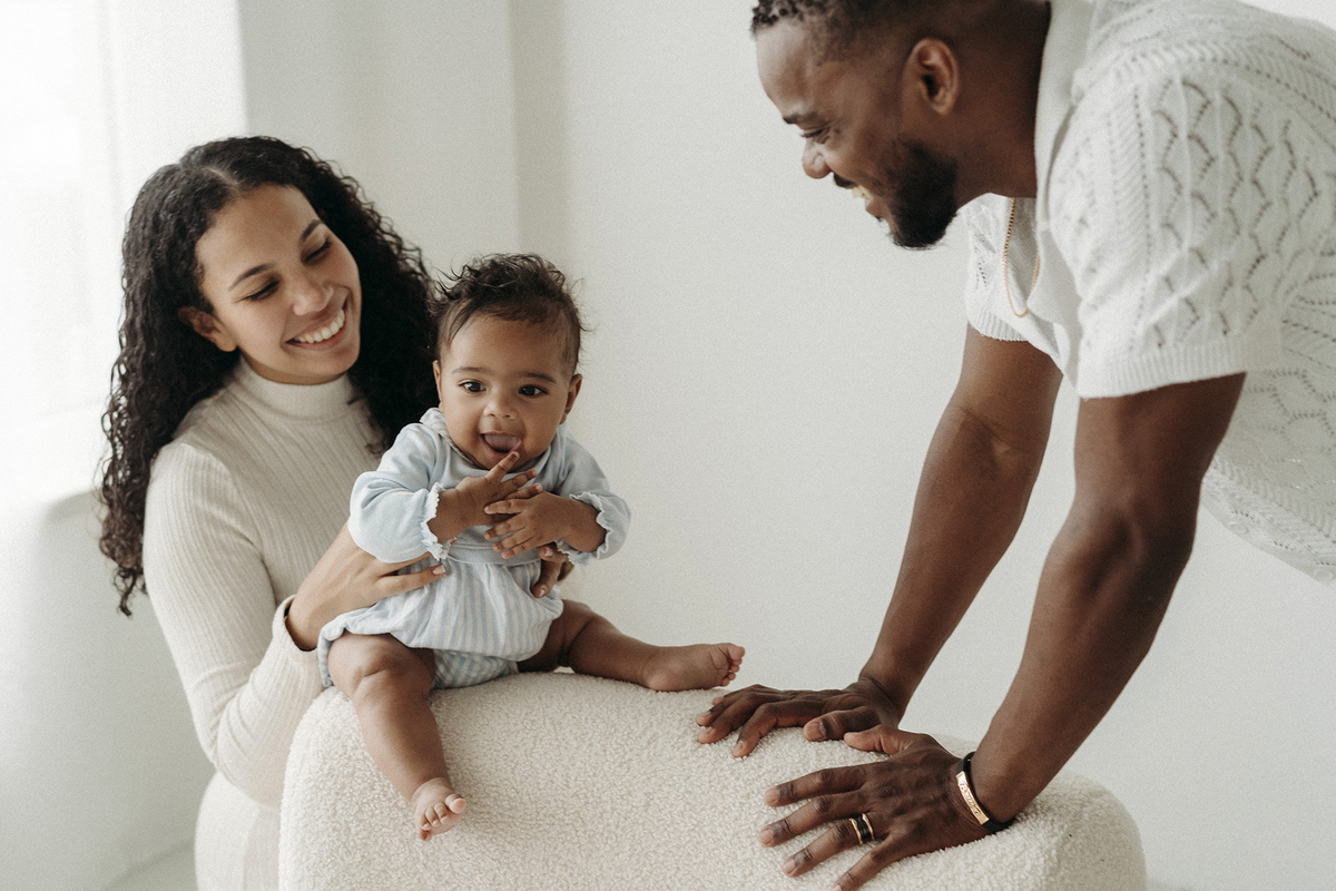 fotografia de familias, fotografa de crianças, fotografa de família, melhor fotografa de famílias, sessão fotográfica de primeiro aniversário, sessão fotos lisboa, fotos em família, sessão fotos, white, white session, fotografia de bebes, smash the cake