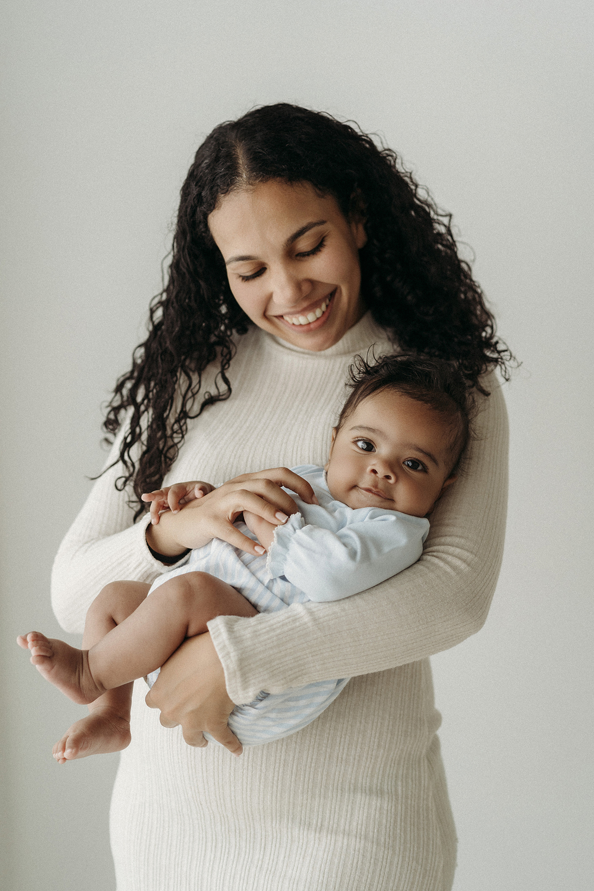 fotografia de familias, fotografa de crianças, fotografa de família, melhor fotografa de famílias, sessão fotográfica de primeiro aniversário, sessão fotos lisboa, fotos em família, sessão fotos, white, white session, fotografia de bebes, smash the cake