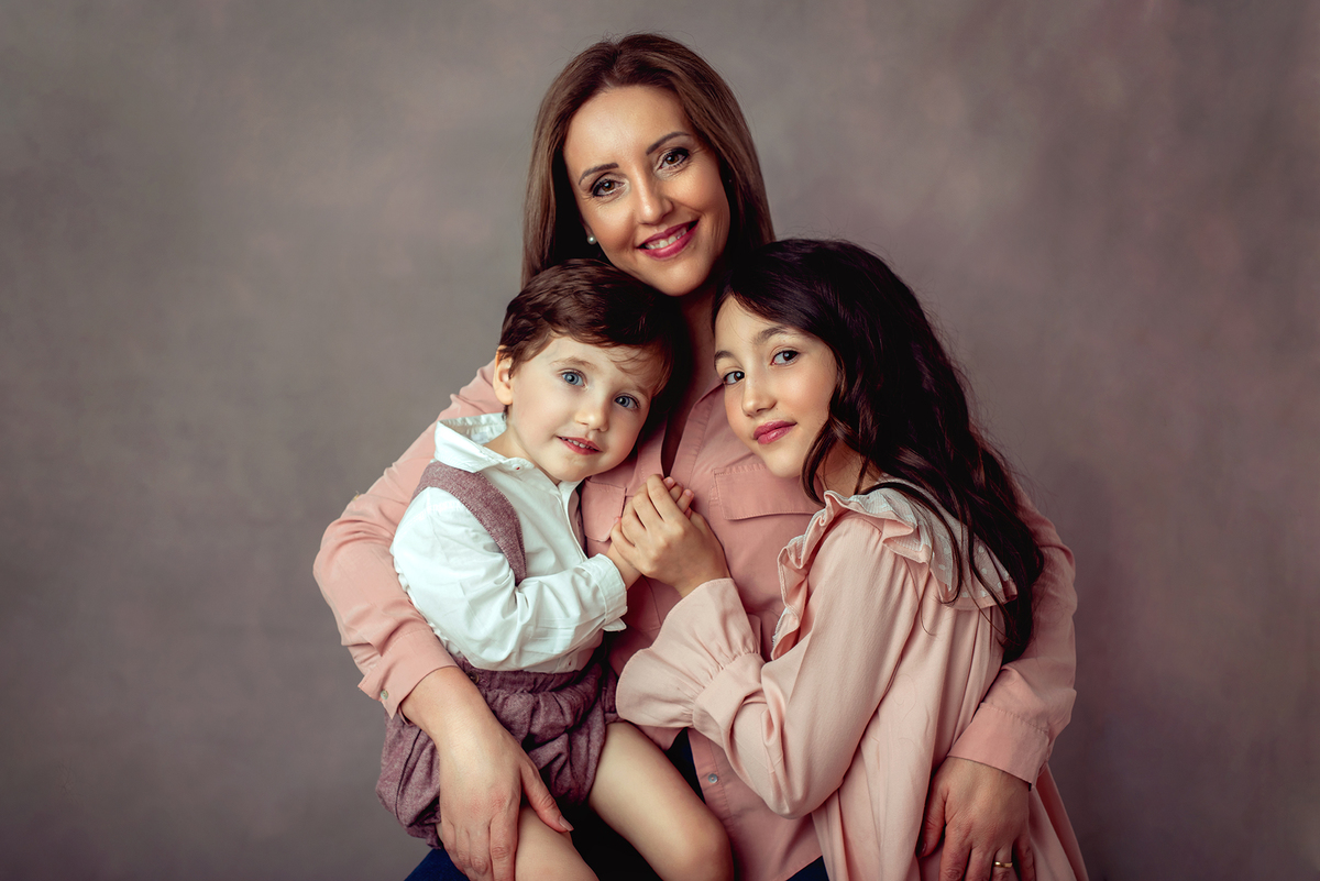 sessão fotografica dia da mãe, dia da Mae, fotos de dia da Mae, ensaio fotografica dia da Mae, fotografo de familia, fotografo de famílias, sessão fotografica em familia, fotos Mae e filha, melhor fotografo de crianças, fotos de crianças, fotografo infant