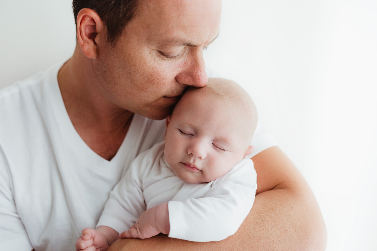 sessão fotográfica white, sessão fotografica em familia, fotografo de familias, fotografa de familias, sessão fotos em familia em estúdio, estudio fotográfico de familia, ensaio de familia, ensaio de recém-nascido, ensaio de criança, fotografo Lisboa, 