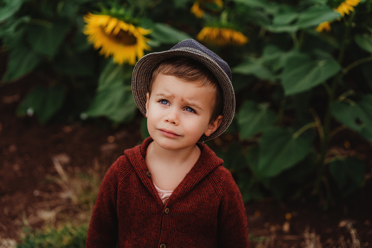 fotografia infantil, retrato infantil, sessão fotográfica de criança em Lisboa, sessão fotografica em familia, fotografa de familias, fotografa de crianças, fotografa de bebes, fotografo de familia, fotografo de crianças, fotografa Lisboa, girassóis