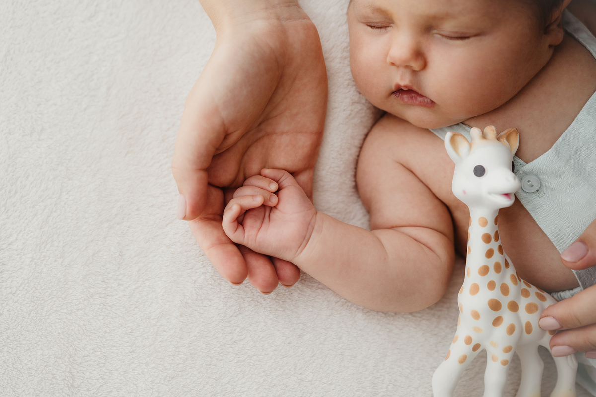 sessão fotográfica white, sessão fotografica em familia, fotografo de familias, fotografa de familias, sessão fotos em familia em estúdio, estudio fotográfico de familia, ensaio de familia, ensaio de recém-nascido, ensaio de criança, fotografo Lisboa, 