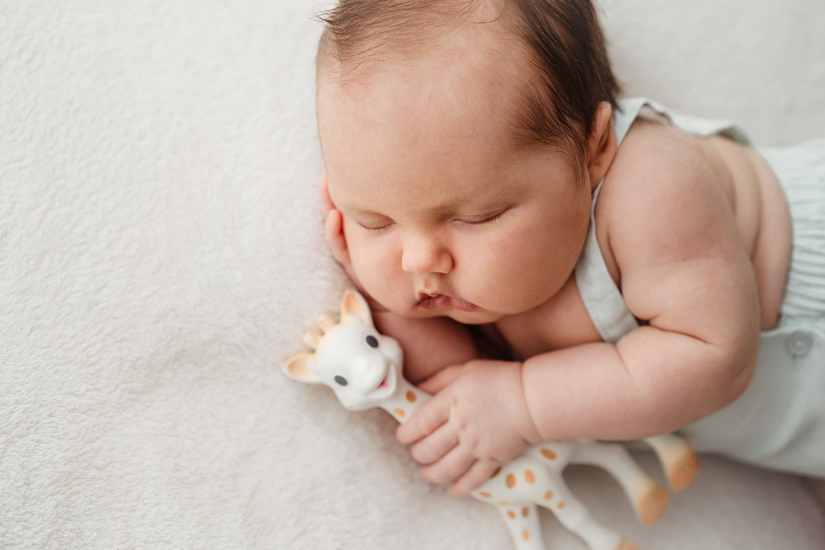 sessão fotográfica white, sessão fotografica em familia, fotografo de familias, fotografa de familias, sessão fotos em familia em estúdio, estudio fotográfico de familia, ensaio de familia, ensaio de recém-nascido, ensaio de criança, fotografo Lisboa, 