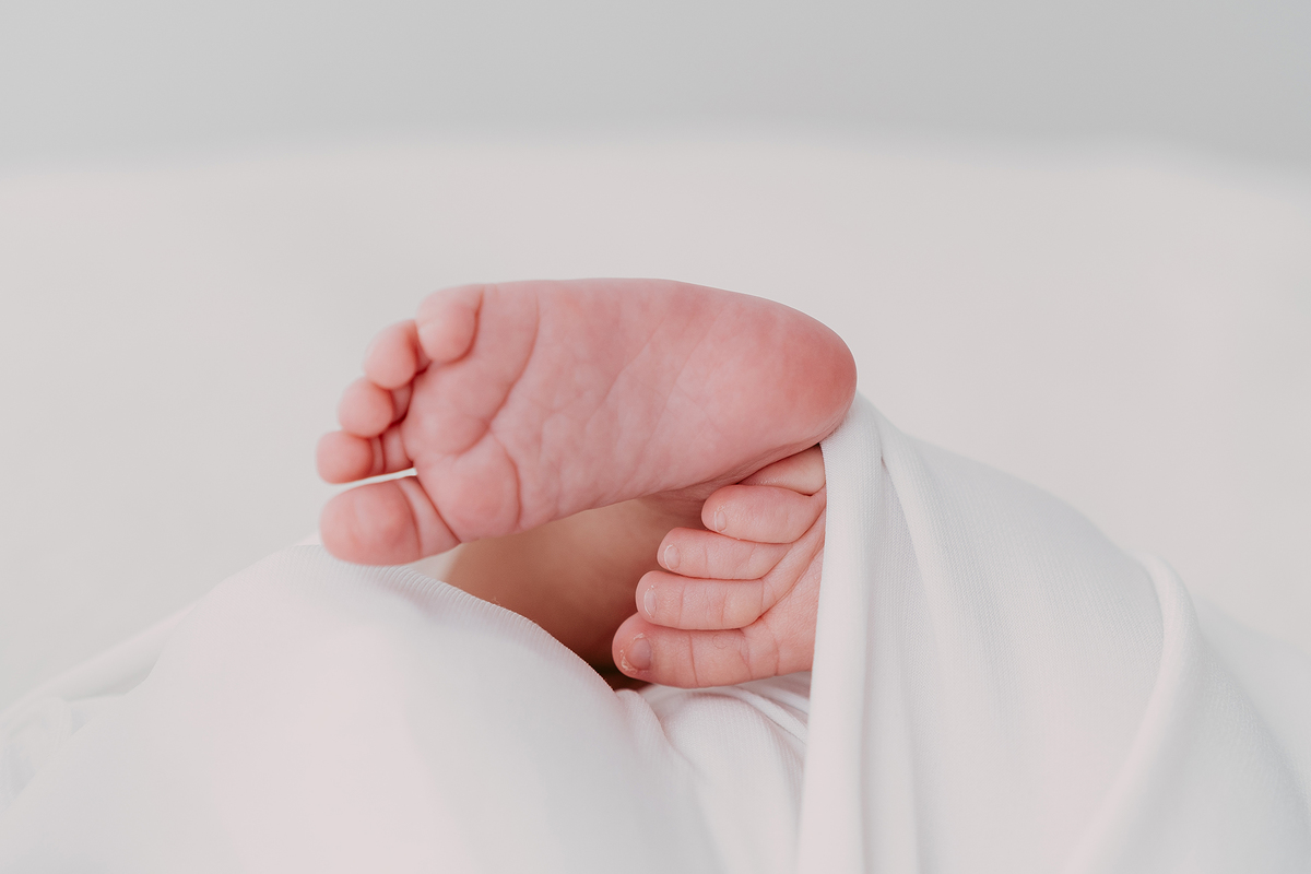 sessão fotográfica white, sessão fotografica em familia, fotografo de familias, fotografa de familias, sessão fotos em familia em estúdio, estudio fotográfico de familia, ensaio de familia, ensaio de recém-nascido, ensaio de criança, fotografo Lisboa, 