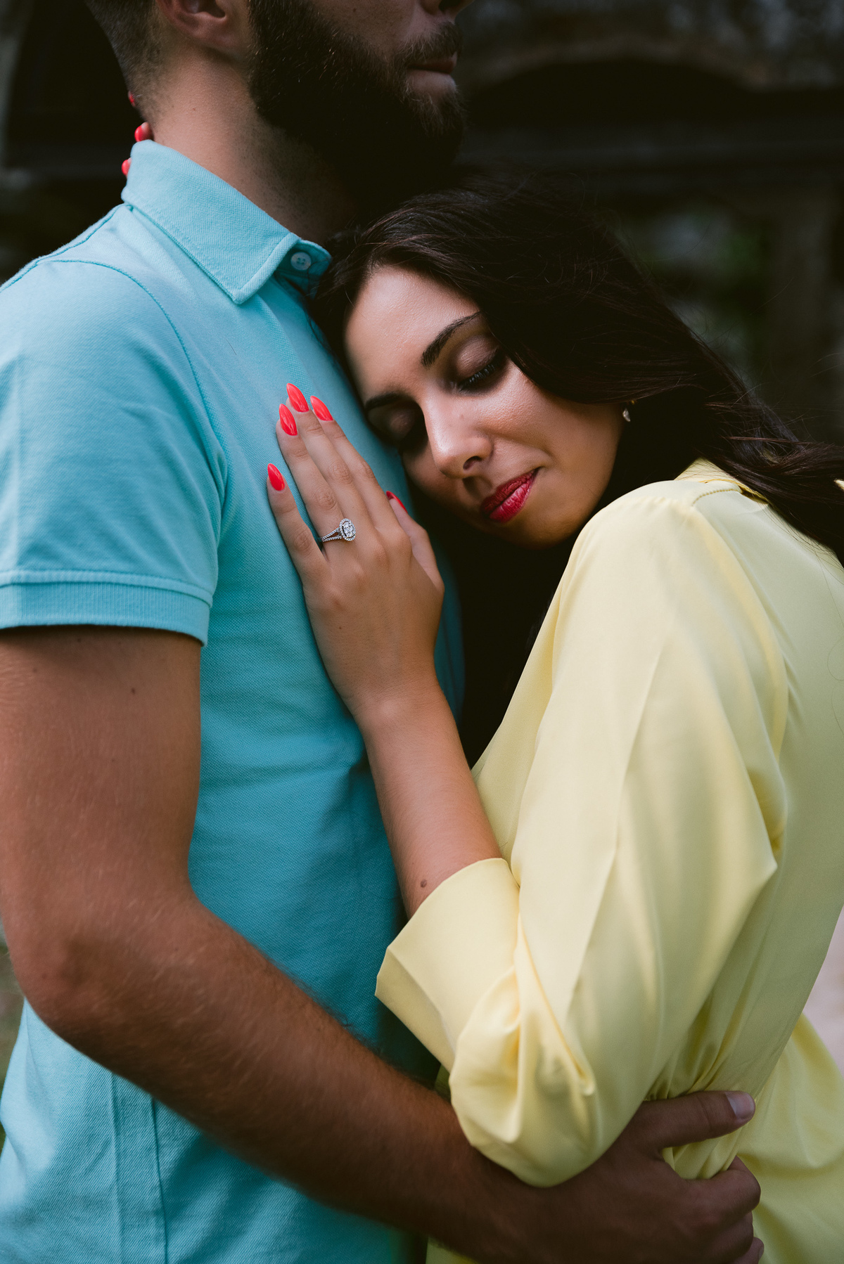 anel de noivado peito noivo